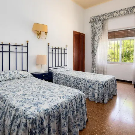 Holiday La Moreneta-2 *